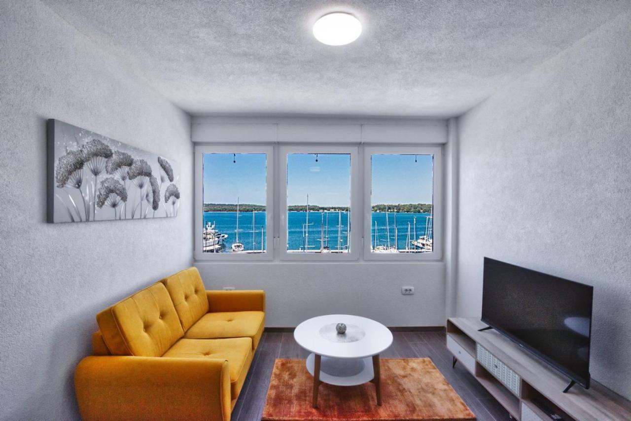 Apartment Marina With Sea View Pula Ngoại thất bức ảnh